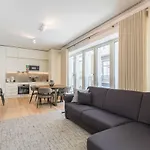 Hidden Oasis 2bdr By Lovelystay *