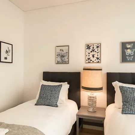 شقة Hidden Oasis 2Bdr Apartment By Lovelystay *