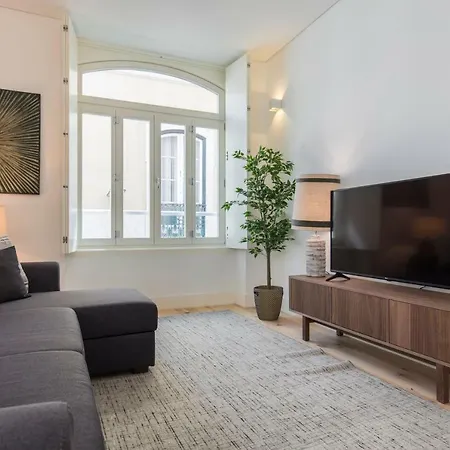 Appartamento Hidden Oasis 2Bdr Apartment By Lovelystay Lisbona